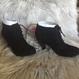 White Mountain Special Black Suede Ankle Booties